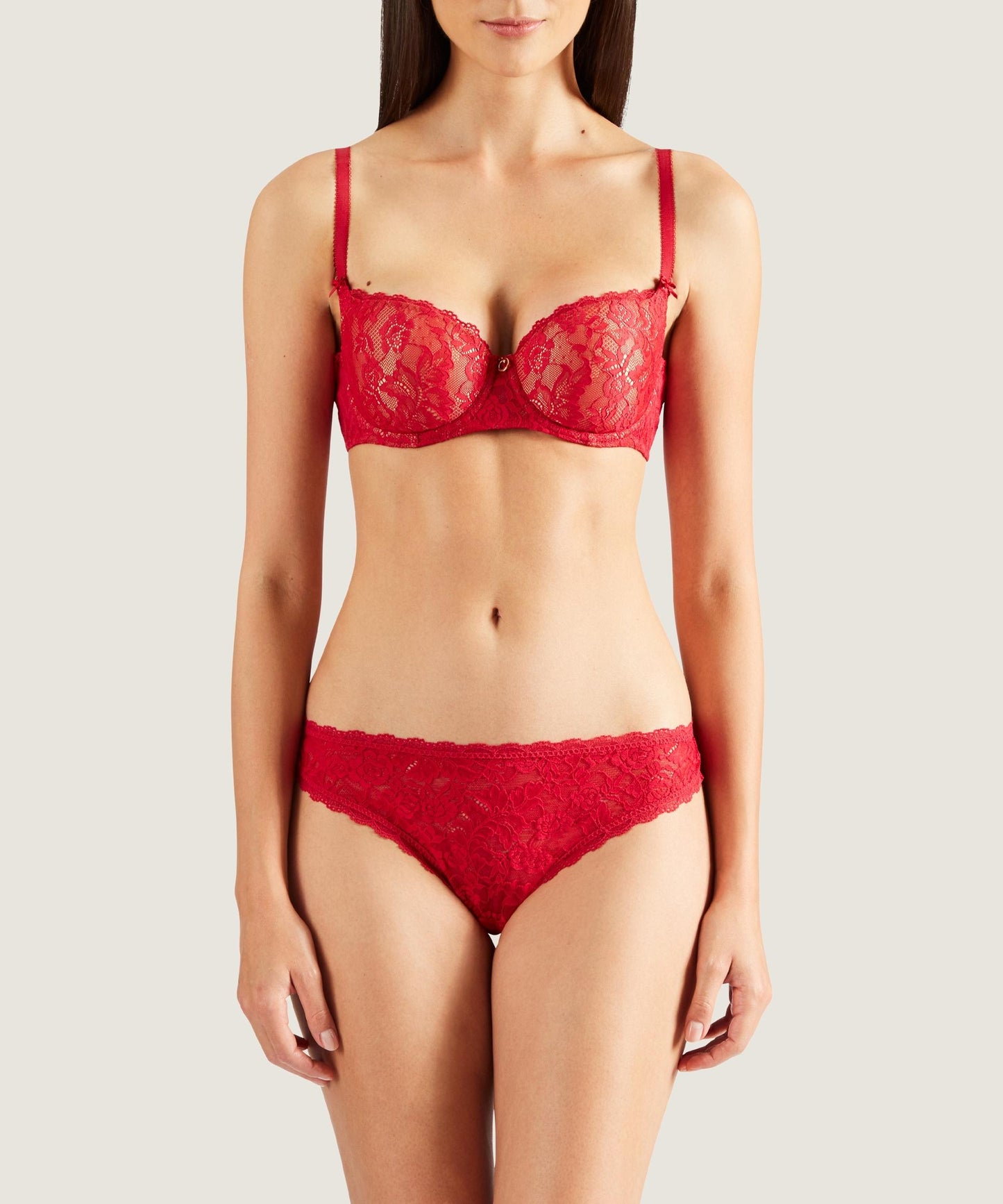 HK26 - Rosessence - tanga/string met kant