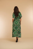 47240-20 - Lange jurk met crochet dessin en v-hals