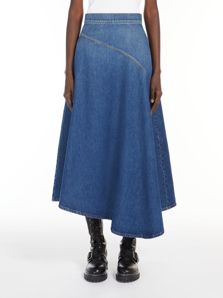 Luana - Lange denim rok met diagonale naad