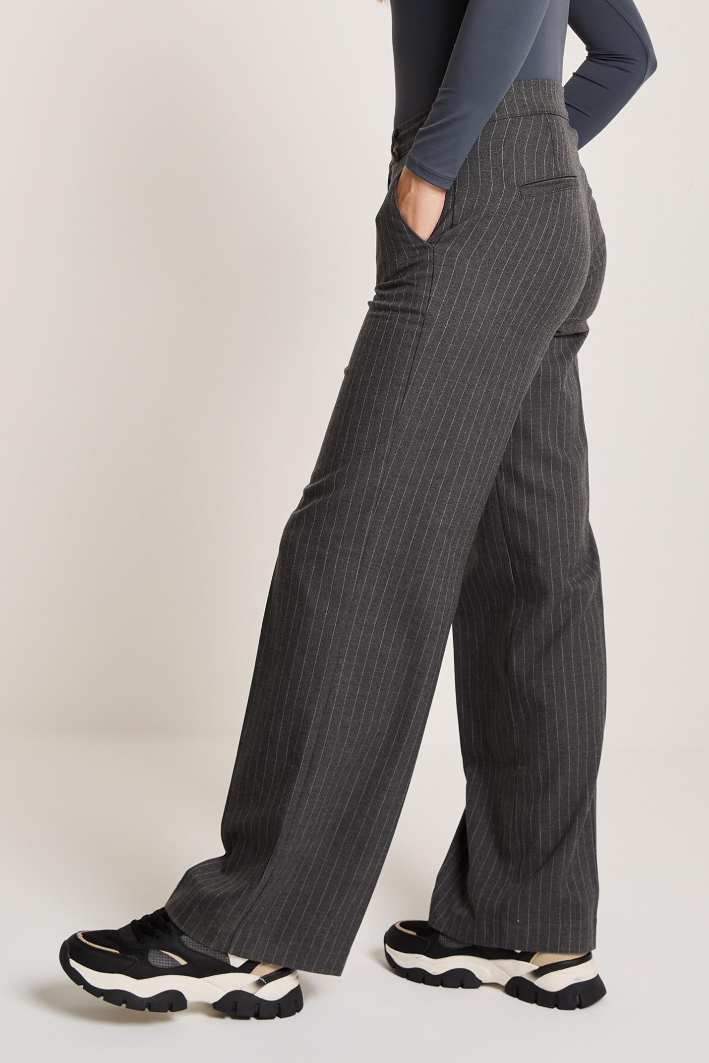 FW241.232311 L32 - Mira wideleg pantalon city pinstripe